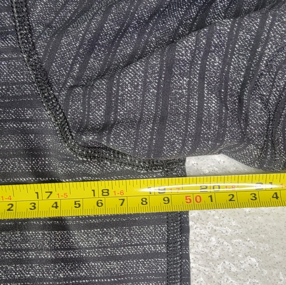 Lululemon Short Sleeve Black Grey Performance Polo Golf Shirt Medium (No Tag) - Picture 7 of 10